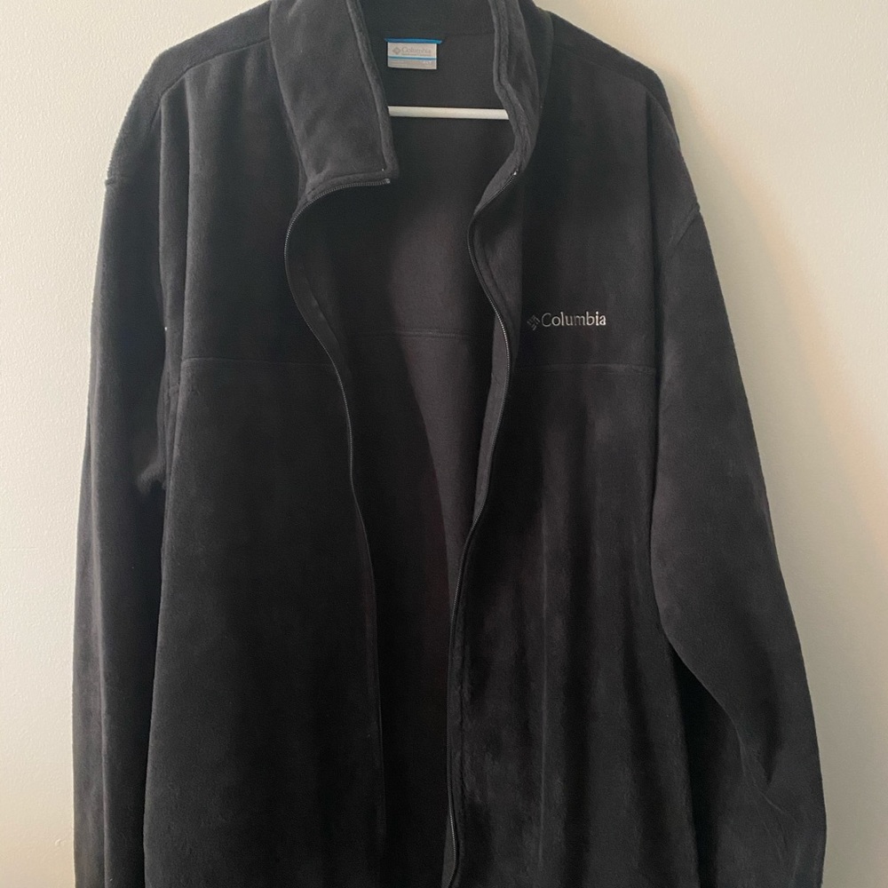 Men’s long sleeve Columbia fleece